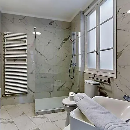 Appartement Sublime Center Of Paris/le Marais Parijs